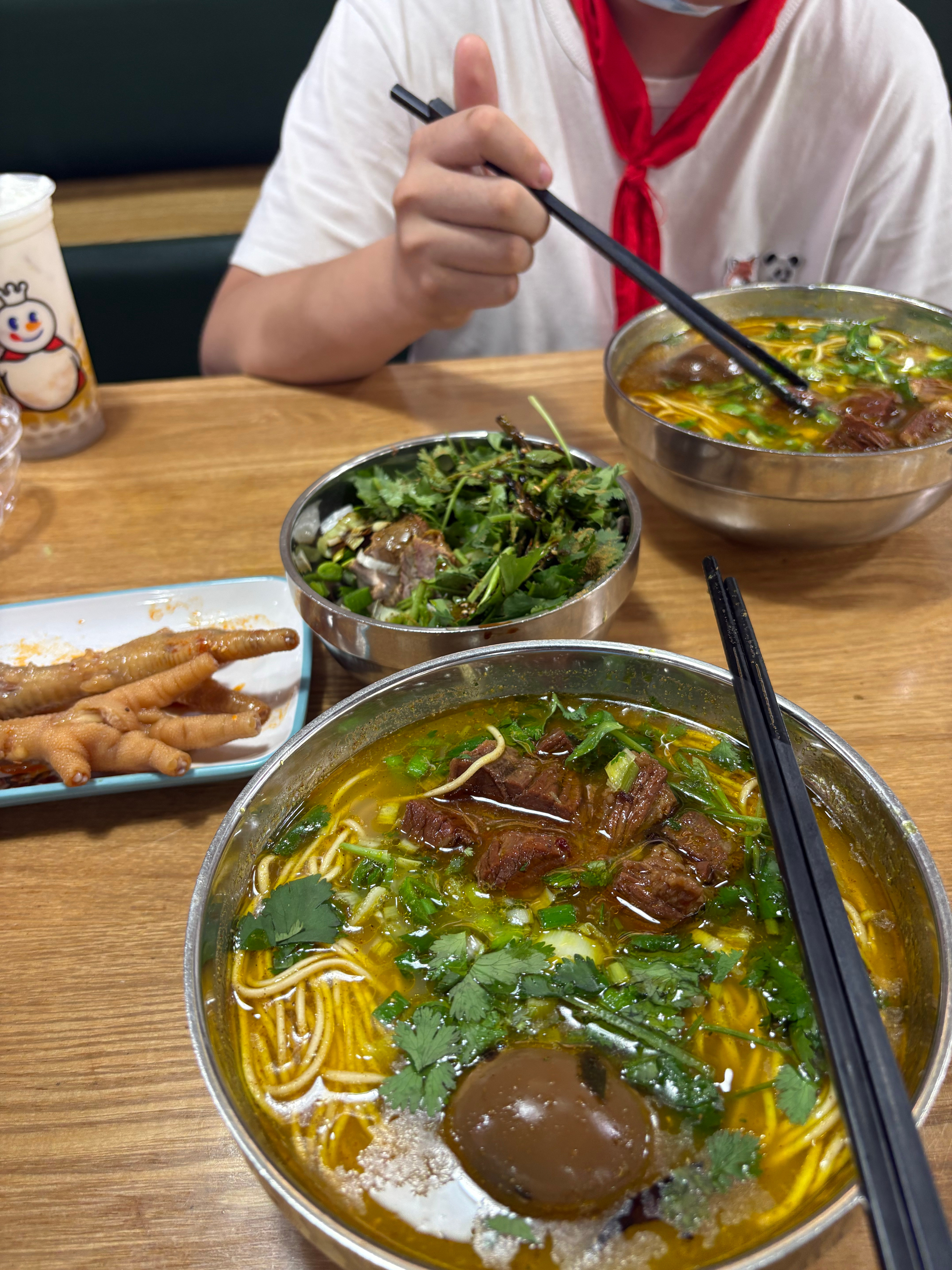 大儿子跟我说：爸爸我不想考高中，也不想读大学，这几个月我考虑过了，我还是决定去陈