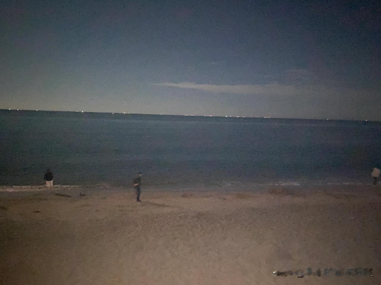 一年一度的中秋节，我们已经到大连了，但不是市区，距离市区大概100公里左右吧！
