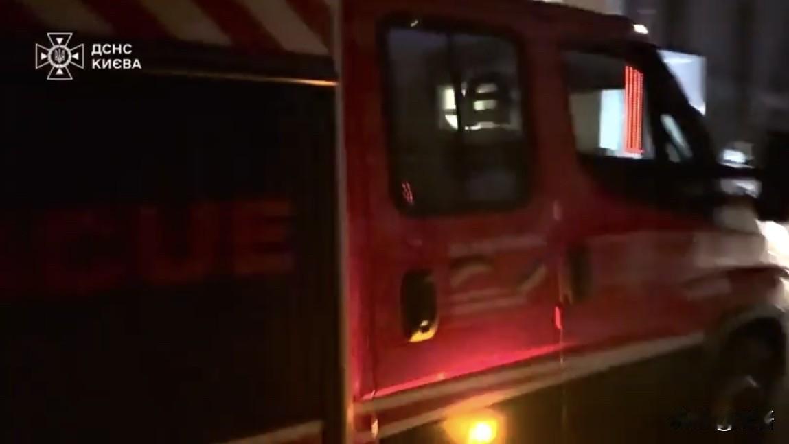 【拉夫罗夫承诺向古巴提供资金。此前，俄罗斯曾为其盟友免除数十亿美元的债务。】鉴于