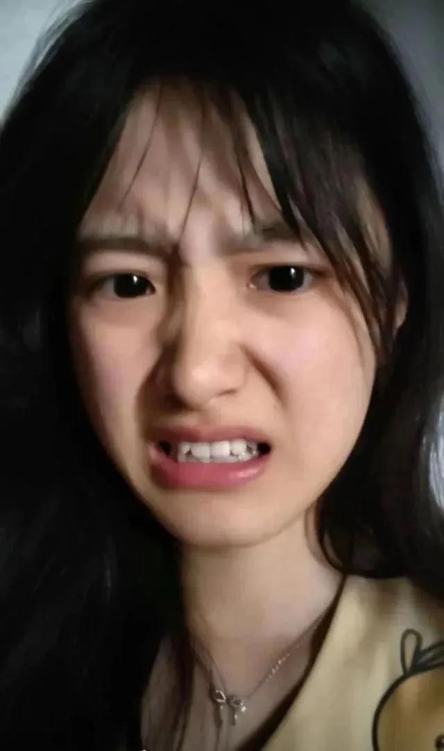 猫吃鱼是常见现象，可鱼吃猫就让人感觉意外，不禁替猫担心，这到底是啥原因？
