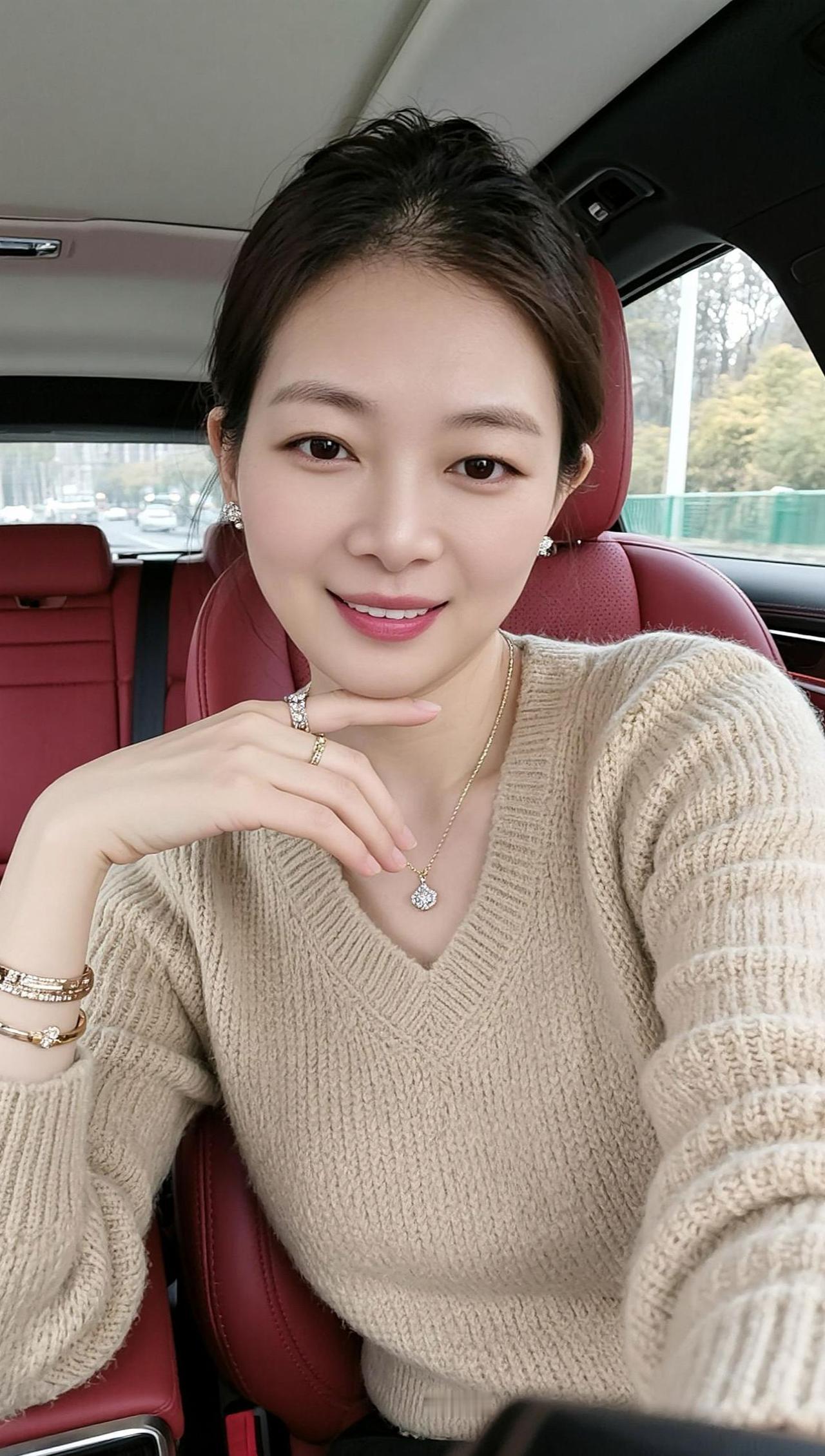 AI车内生活照 随变ai随便玩 美女日常分享穿搭