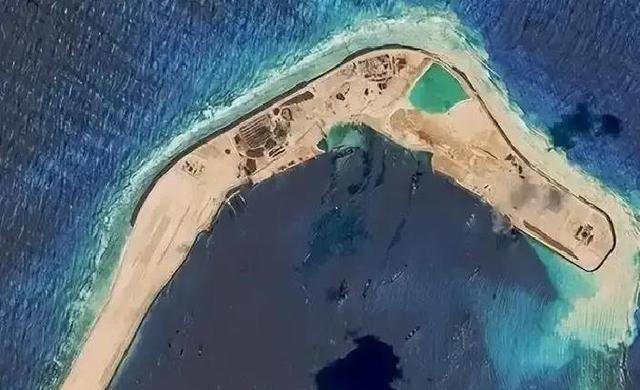 中国军力已经很强大了，为什么在南海还是感觉“力不从心“？中国最大的短板不是军舰不
