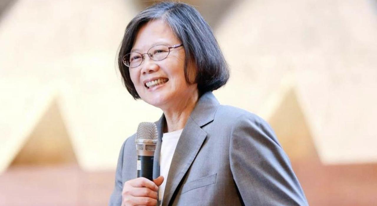 蔡英文亲自出手协调成功，展现实力！赖清德会担心吧？

前民进党立委刘櫂豪近日正式