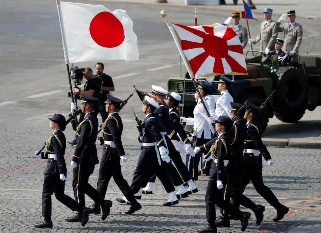 台海的战事，除了美国，还与日本关系密切，因此解放军实际上是面对着好几个敌人。举个