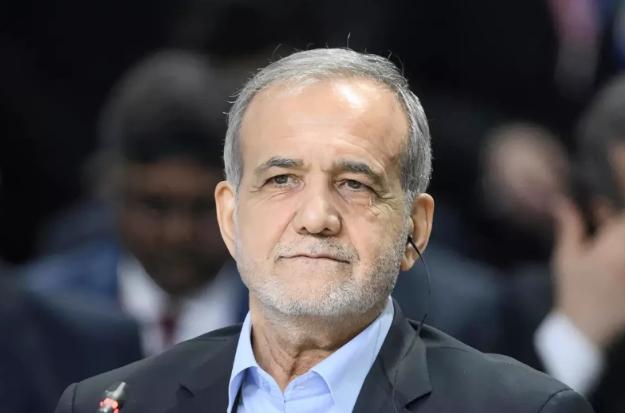 一旦开战，伊朗最好不要只盯着美国航母，应该将火力对准中东美军基地。因为美国航母既