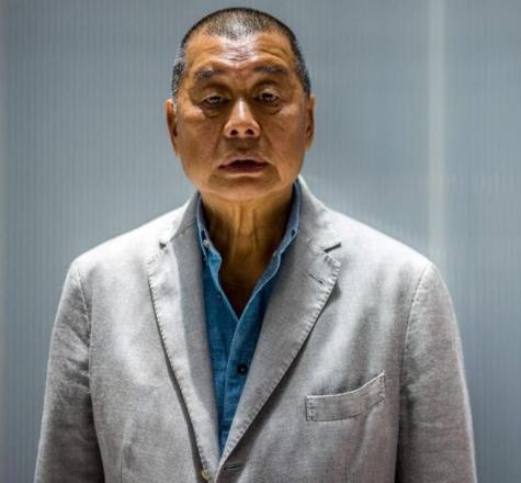 黎智英“上诉得直”定罪刑期被撤销，港府不服：接着告

2月26日，身在大牢里边的