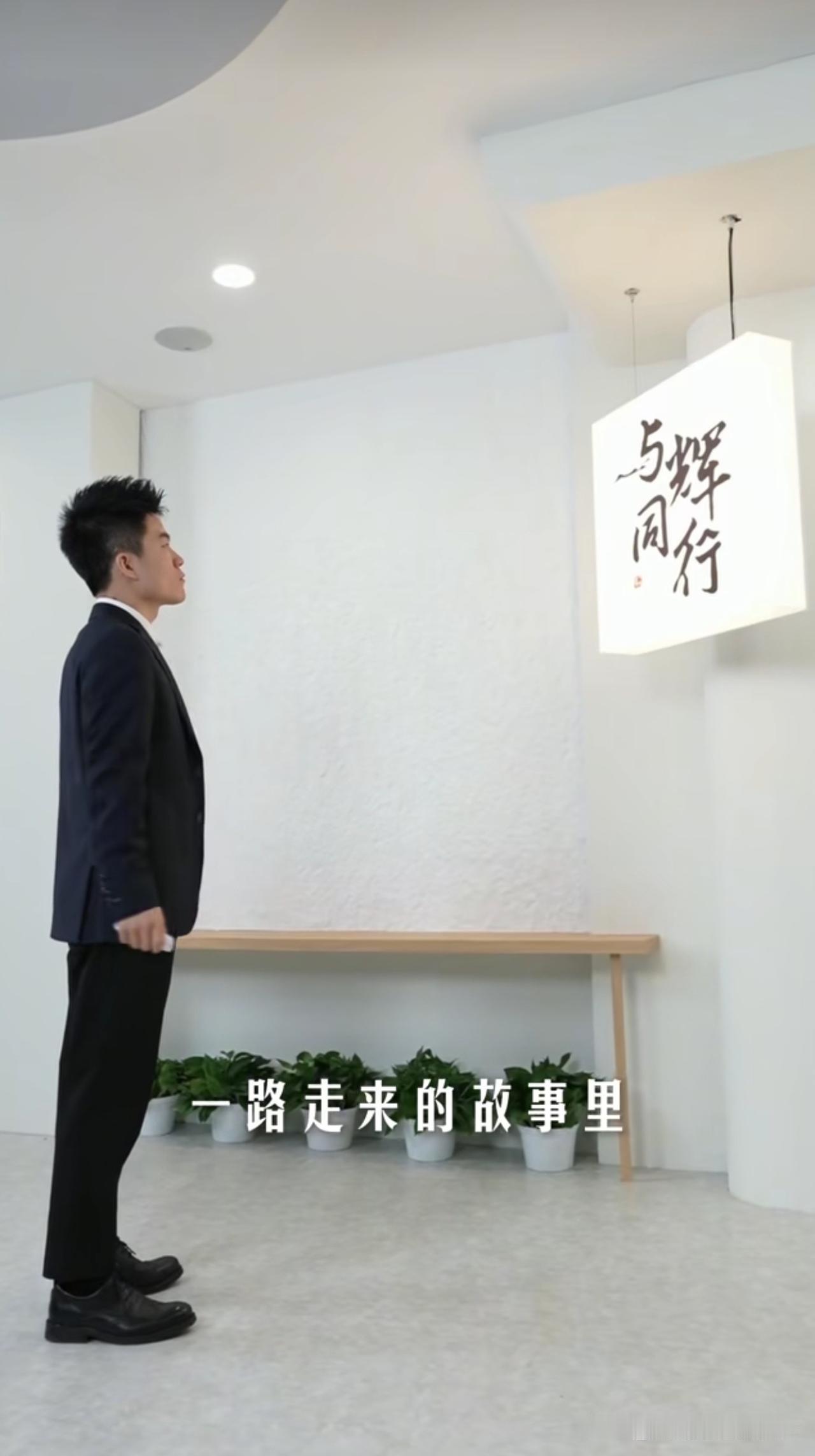 两年多了，有些人还是没明白，为什么“与辉同行”的商品要靠“抢”！不是因为商品完美