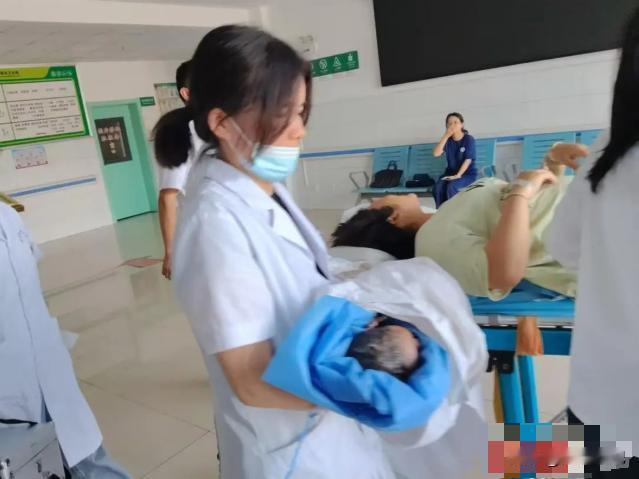 “侮辱我的智商！”湖北，女子肚子疼去医院，查B超时当场生下5斤重男婴！女子：没发