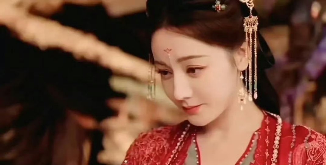 有人说让迪丽热巴放弃古偶 ，你们怎么看？ 