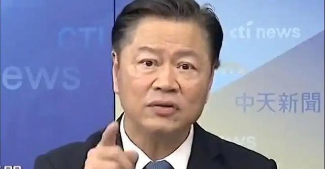 “谁敢挑衅中国，豺狼来了有猎枪！”台湾地区专家赖岳谦警告美菲，挑衅中国的下场，就