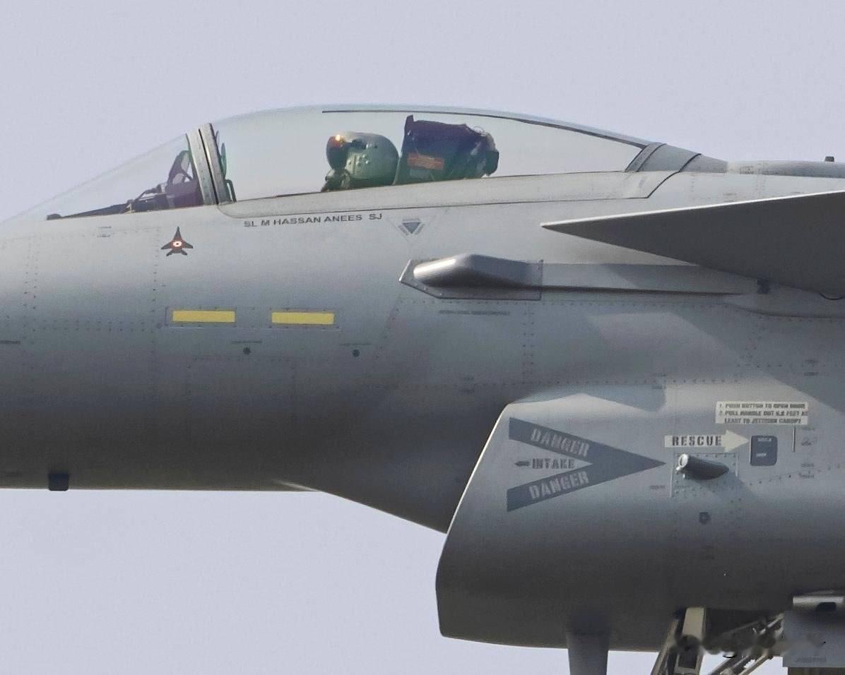 2025年5月印巴空战的详细战况持续向媒体披露。日前，巴基斯坦空军一架编号为22