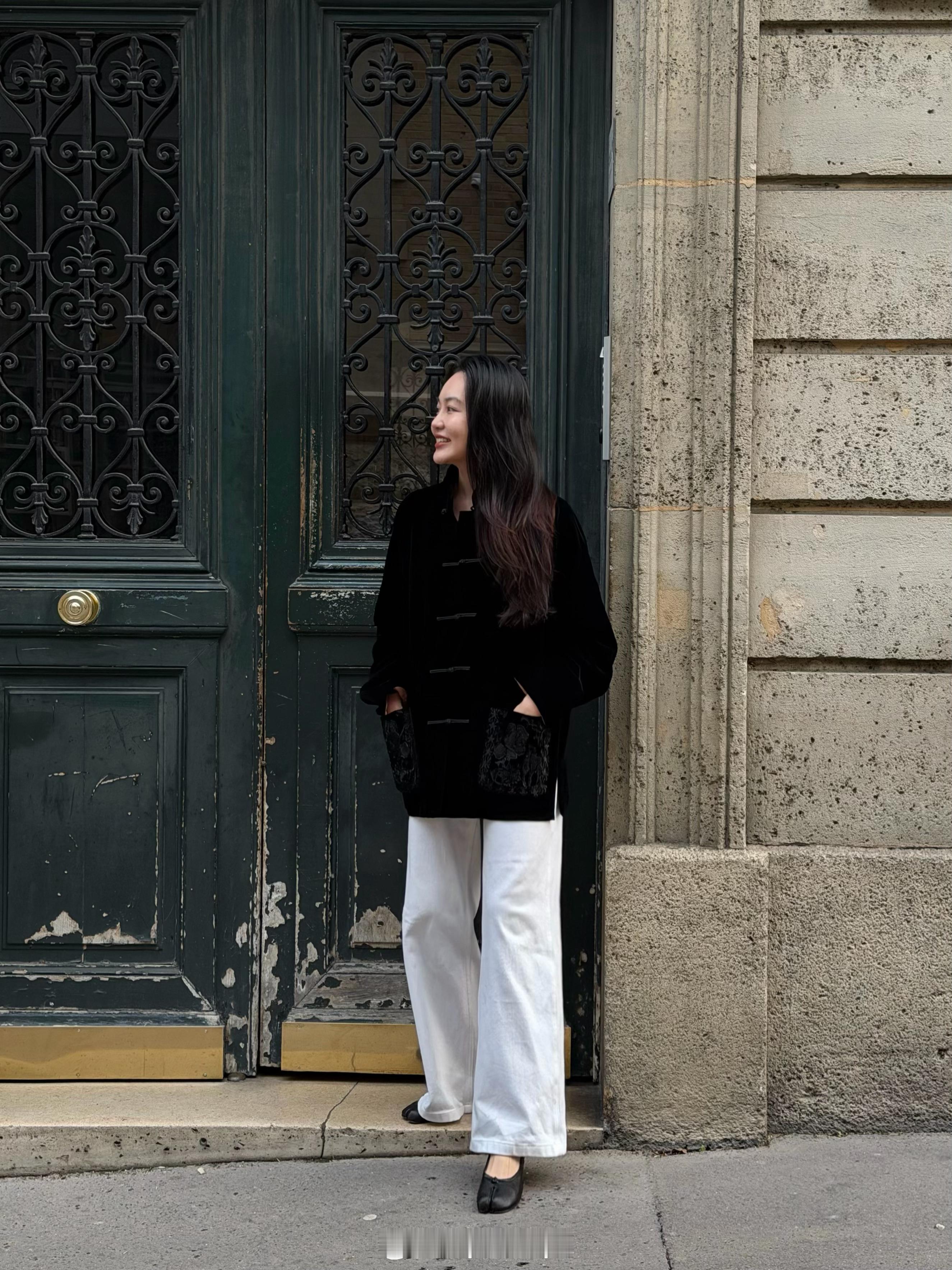 哎呀新年怎么忘了发！（在微博努力坚守阵地） 法国·巴黎