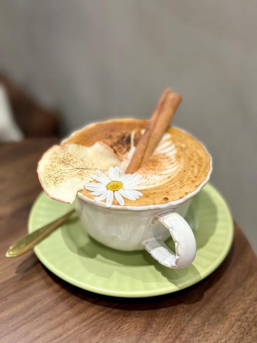 长沙下午茶，这家森林系的咖啡厅值得打卡！
光森林咖啡餐厅
美食推荐：
1、各种颜