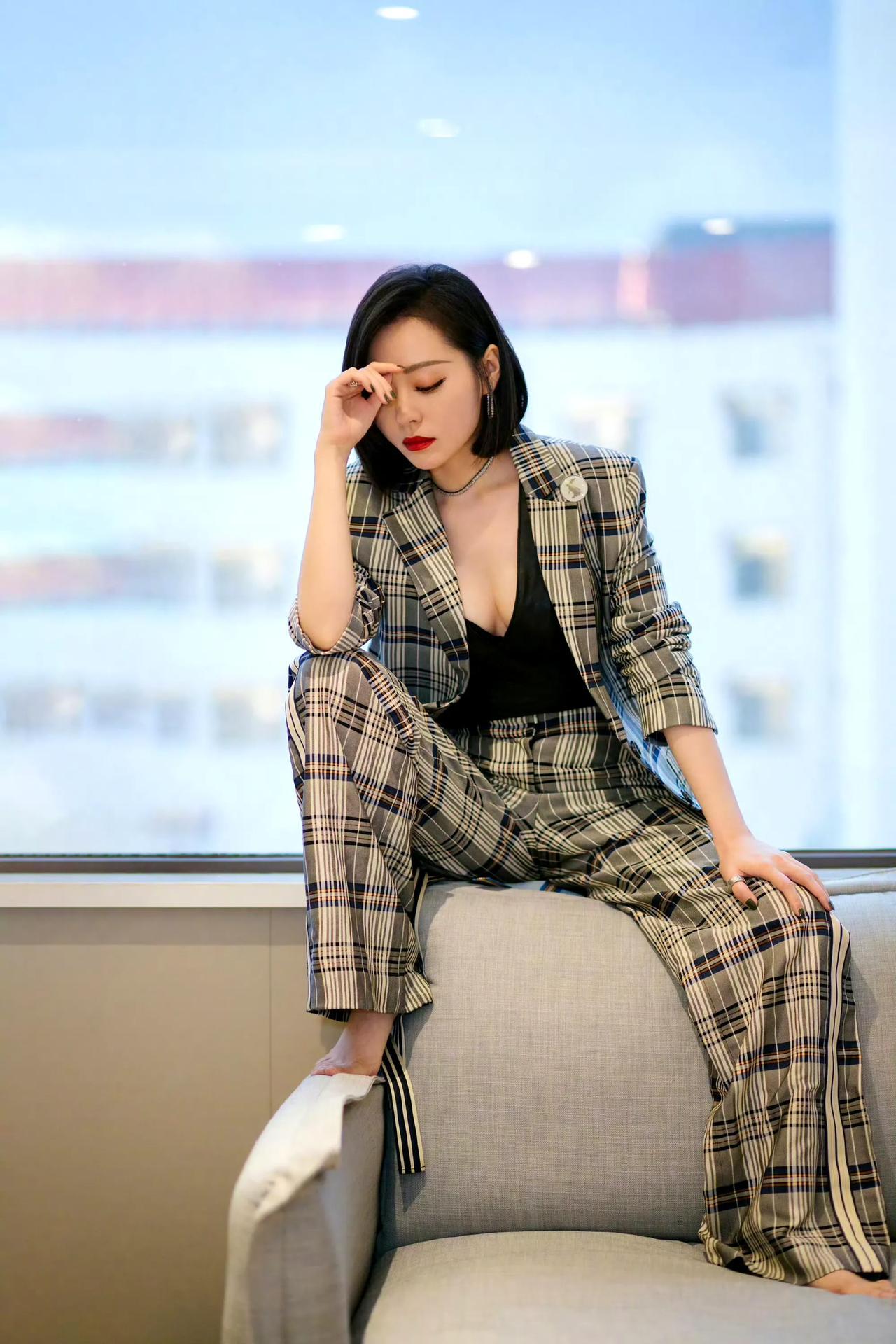 终于等到张靓颖的音综了可以和其他歌手合作出独特的音乐。
