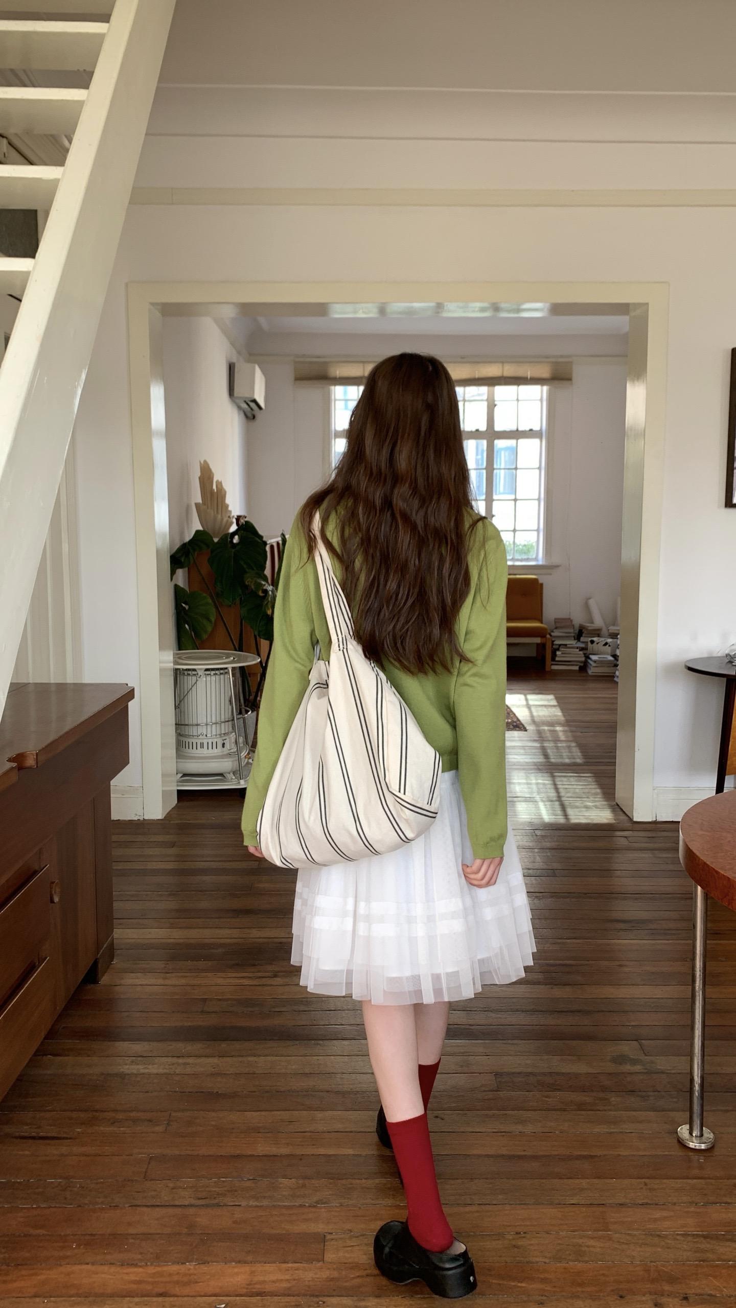 背影也好看的一集。