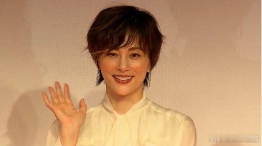 米仓凉子被送检 据日媒，米仓凉子因涉嫌违反麻药取缔法，已被送检。去年10月，警方