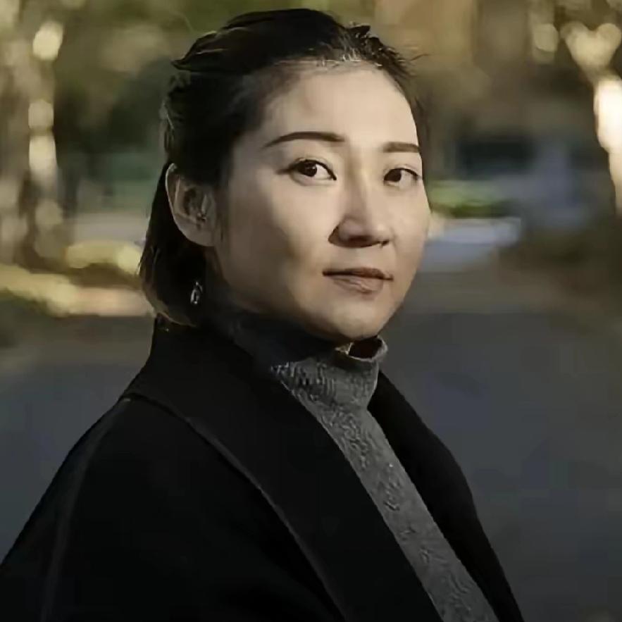 我刚查了王暖暖的事，真的太震撼了！老天爷要是不想让一个人死，谁也留不住她。她从高