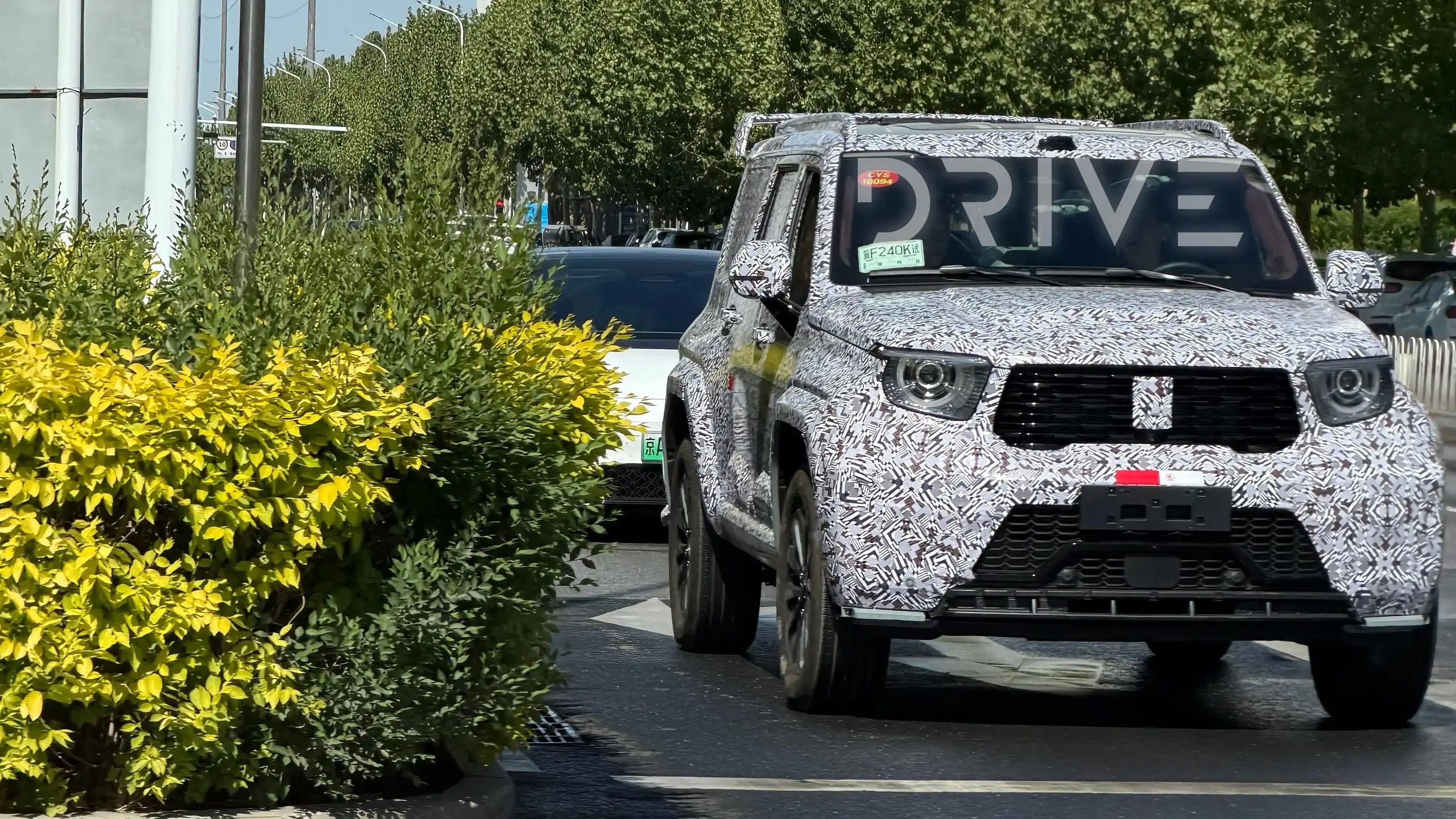 来自澳洲媒体Drive报道，长城汽车正在考虑推出搭载普通V8动力的坦克700车型