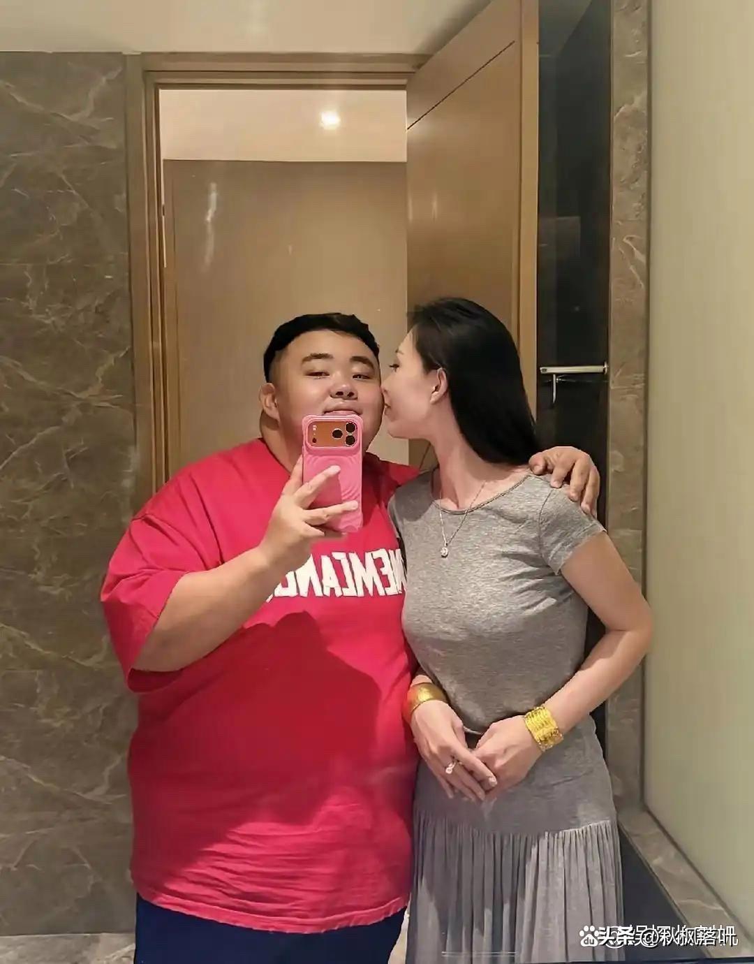 事实证明，男人有钱还是挺重要的