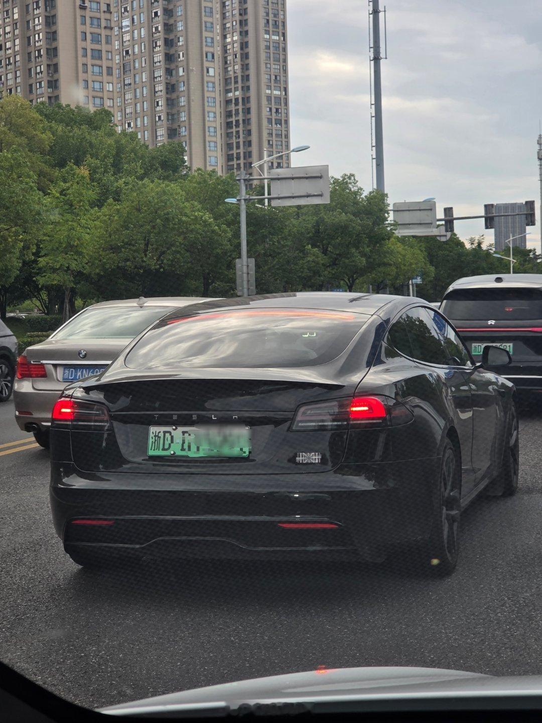 我越来越感觉 开S和X 的老板真的是挺低调 又低调 很低调 