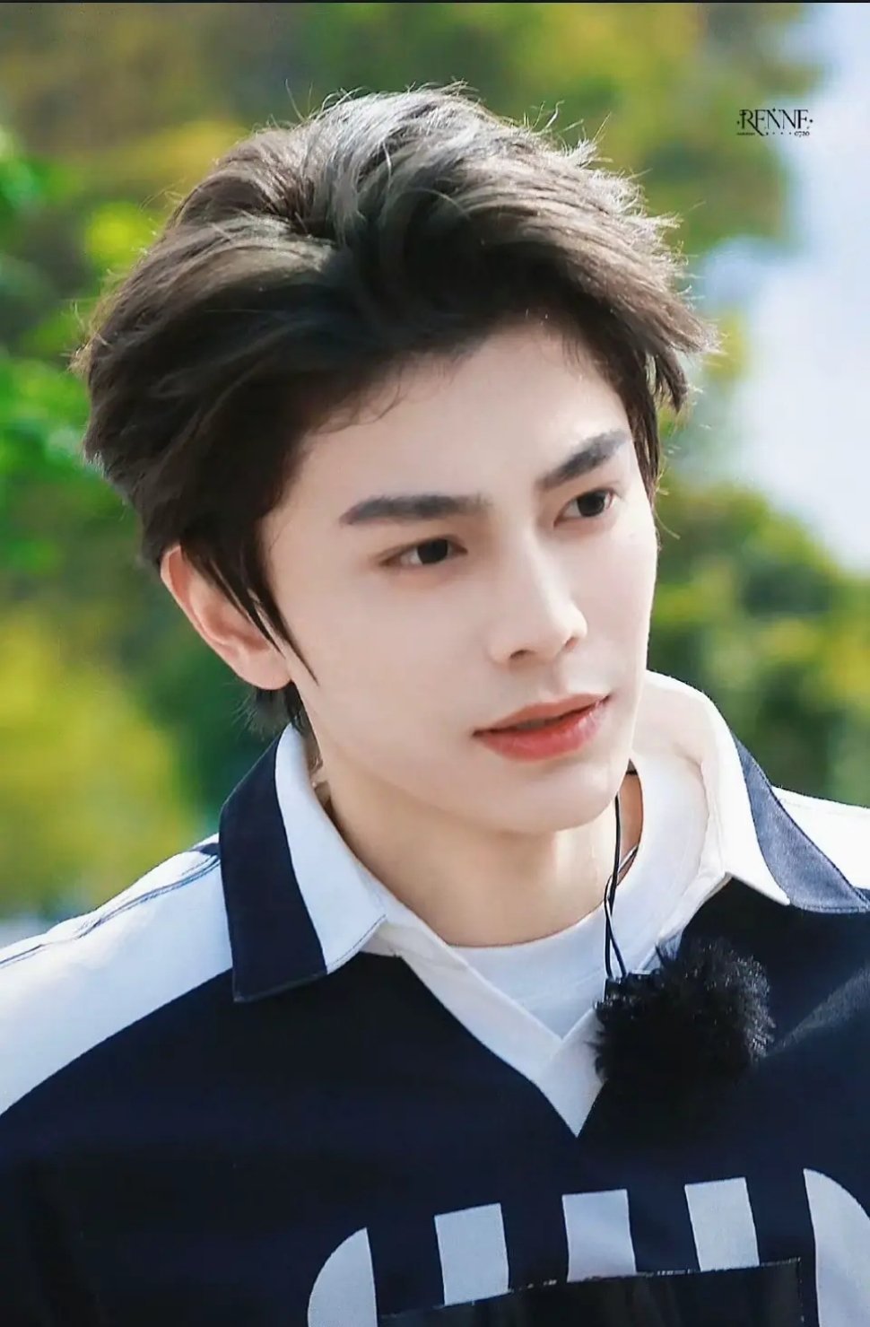 丁禹兮现实生活中也很有魅力长的帅+181cm+沪上独生子+会演戏+共情能力强+超