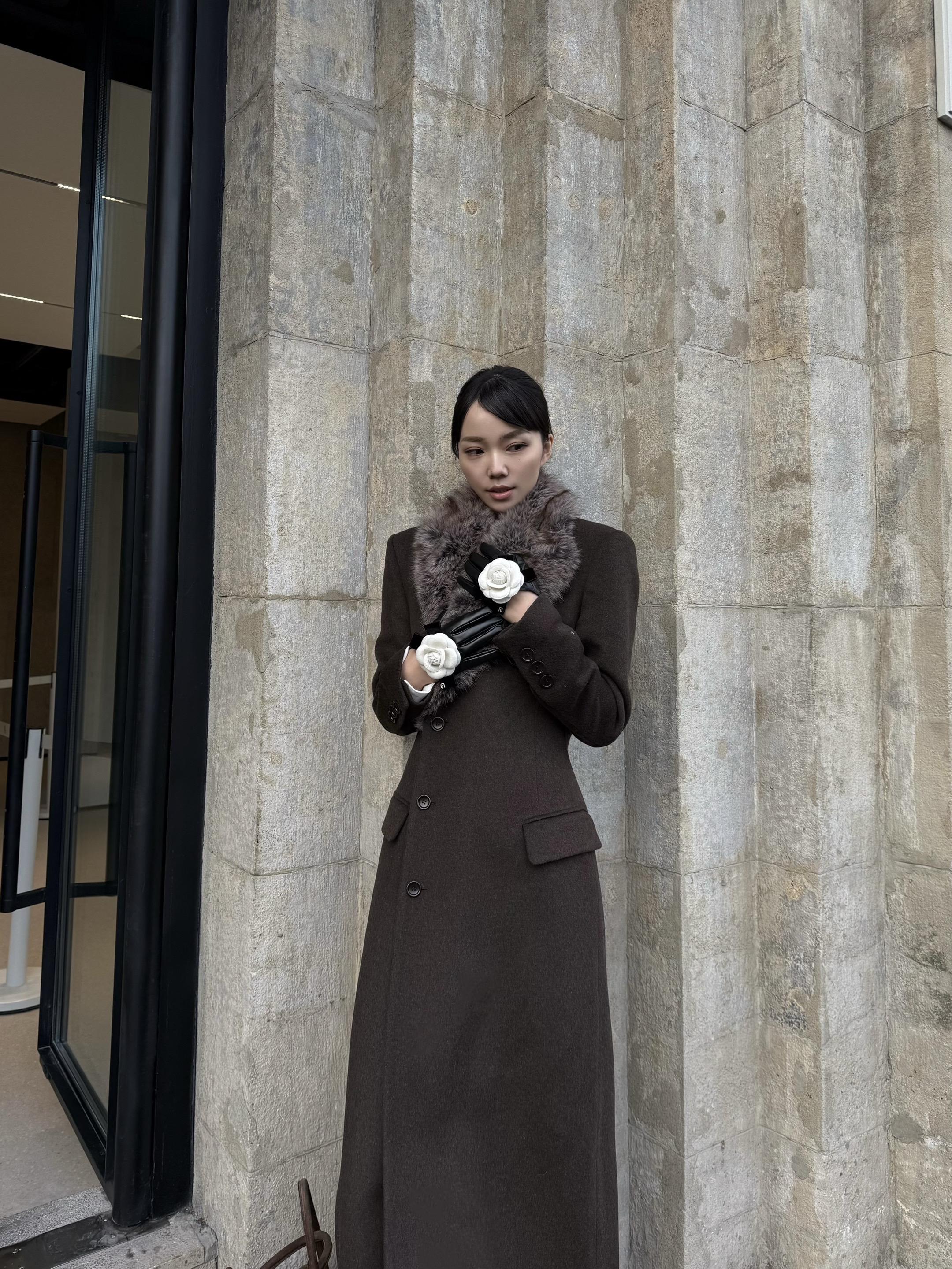 Minimalist wardrobe essentials