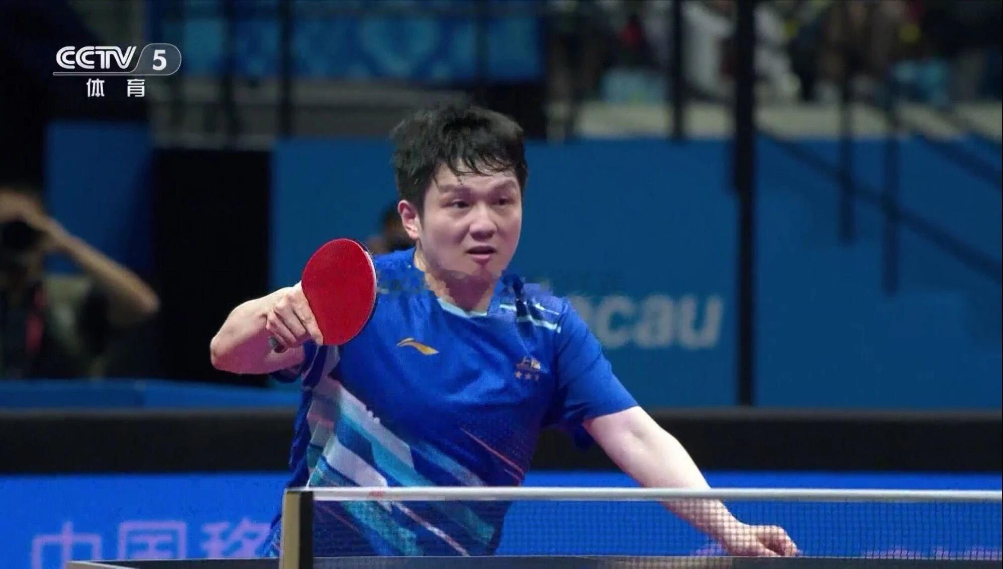 ｜ 看完六场比赛前面几场王楚钦其实打的蛮好的，有些时候双方对拉王楚钦完全不落下风