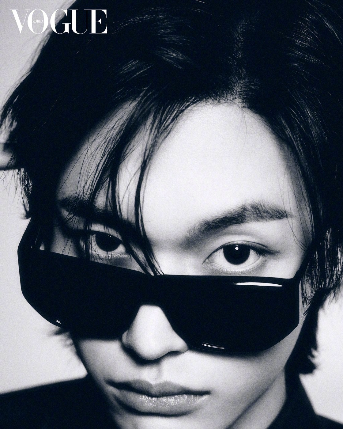 【Theqoo】《VOGUE》刚刚公开的RIIZE元彬首个单独画报(feat.圣