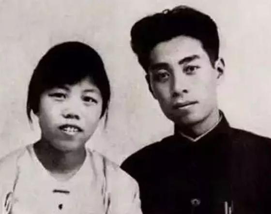 周总理的保密工作有多硬？和邓颖超恋爱期间，隐瞒党员身份，结婚几十年，国家重大机密