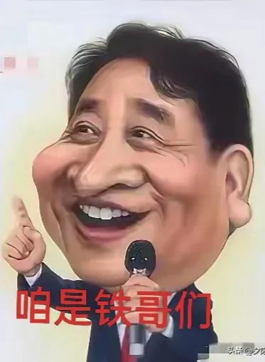 方圆天地，为头条联友对联：
杯中多是无情酒，
世上不缺有爱人。