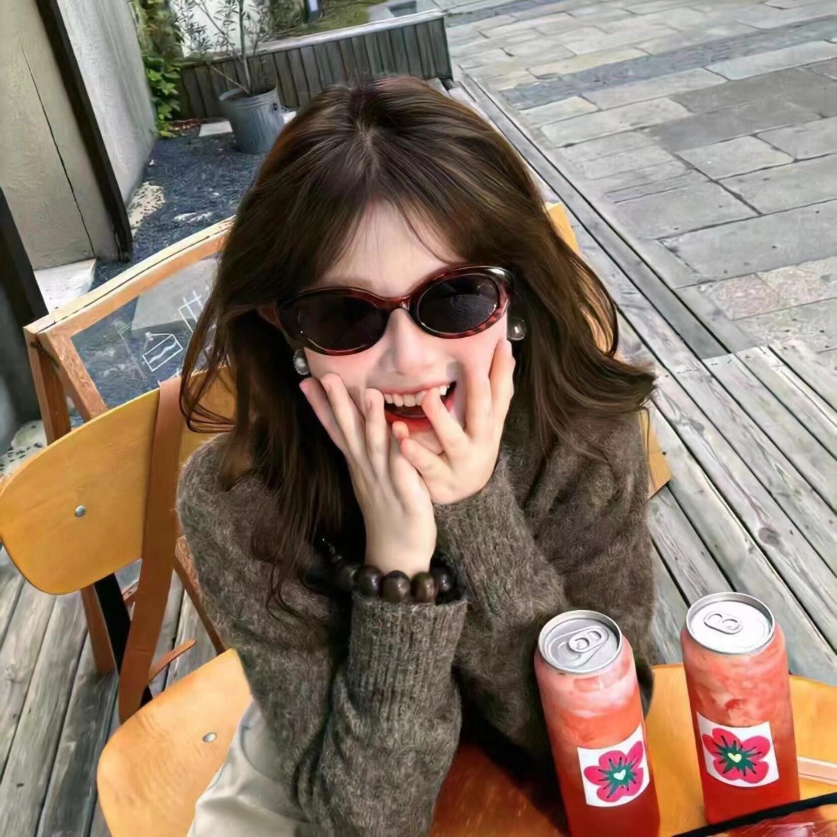 𝗦𝗵𝗮𝗿𝗲阳光明媚感女生头像 