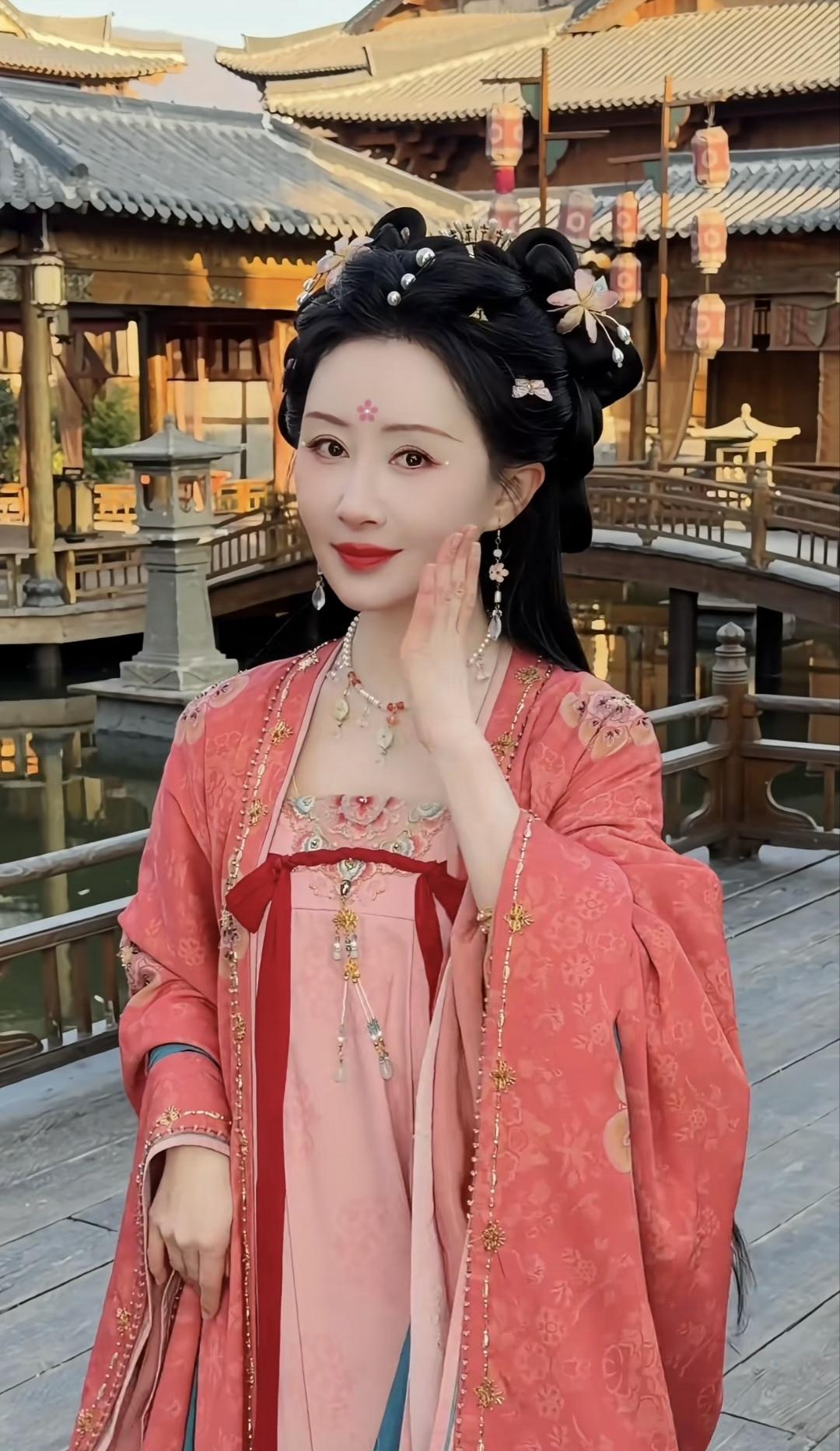 407、让自己忙一点，忙到没有时间去思考无关紧要的事，很多事就这样悄悄地淡忘了，