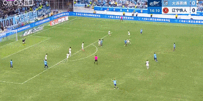 大连英博1-0辽宁铁人 辽连德比险胜！斯坦丘世界波制胜，三粒进球遭VAR吹掉
 