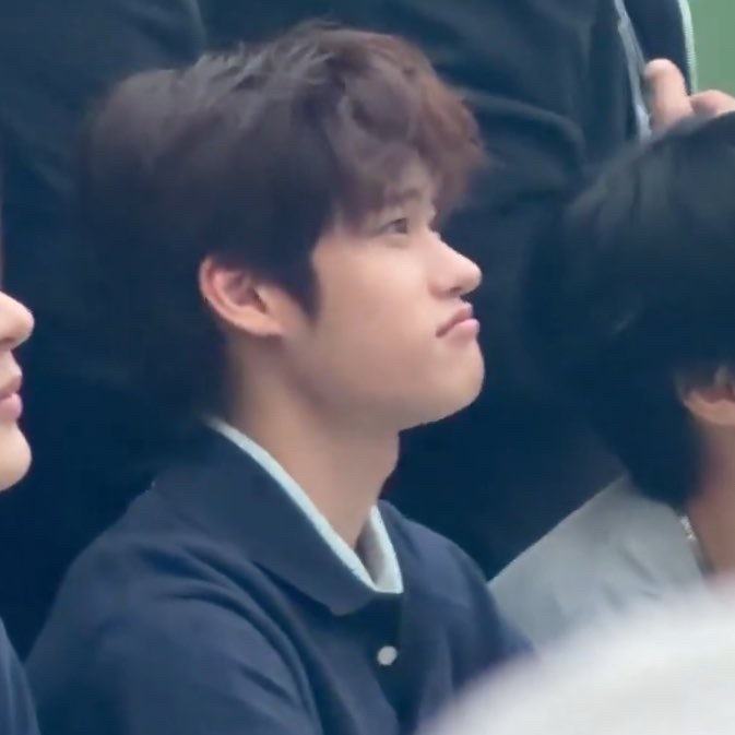 李炤熙一撅小鸭嘴盯盯就想把全世界都给他😭 