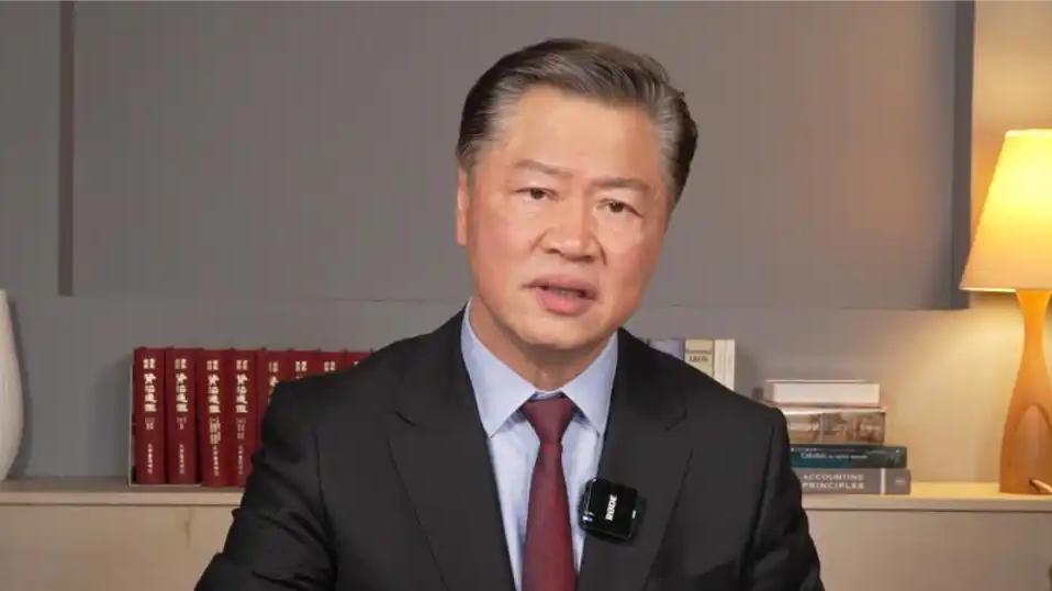 [微风]美国要动手了？这是曾经来自台湾国际形势专家赖岳谦的警告，在他看来最早今年