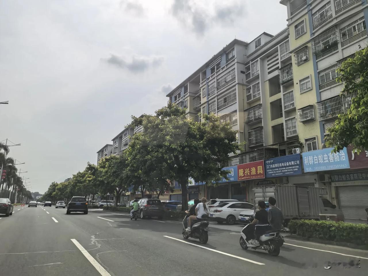 放假了，家里的大帝可以出来做追风少年少女，可以浪一个暑假。