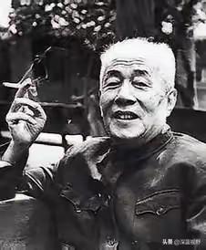 1947年，地下党员王冶秋走进院子，看到满院子的军统特务，他知道自己身份暴露了，