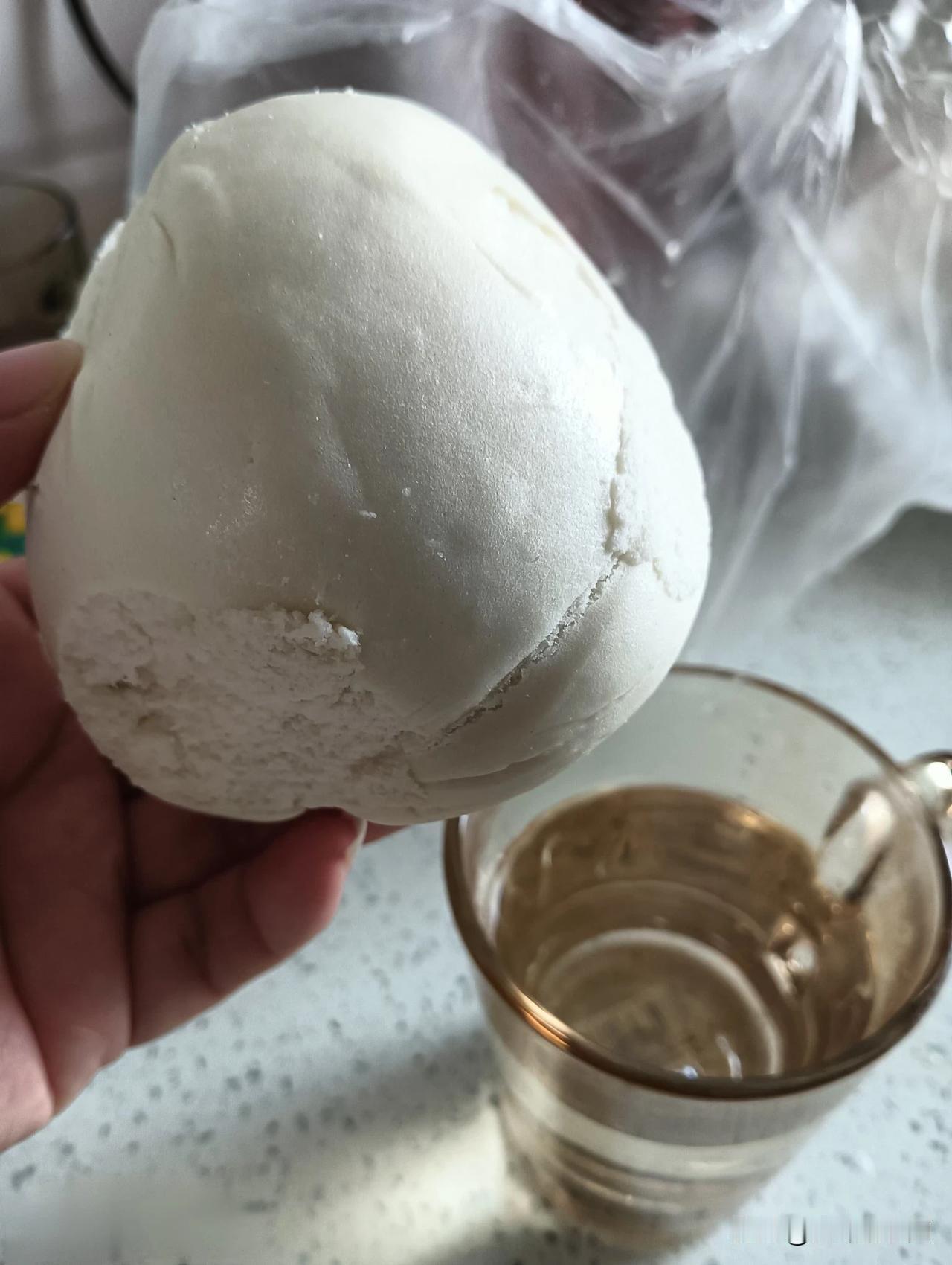馒头补气血？其实也算不上，它只是可以很好的养脾胃。
前段时间，我老胃疼，脾也虚，