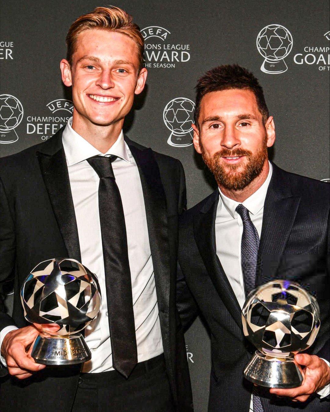 🇳🇱🇦🇷 弗兰基·德容评价梅西：🗣“梅西是我的榜样。他是历史上最伟大的