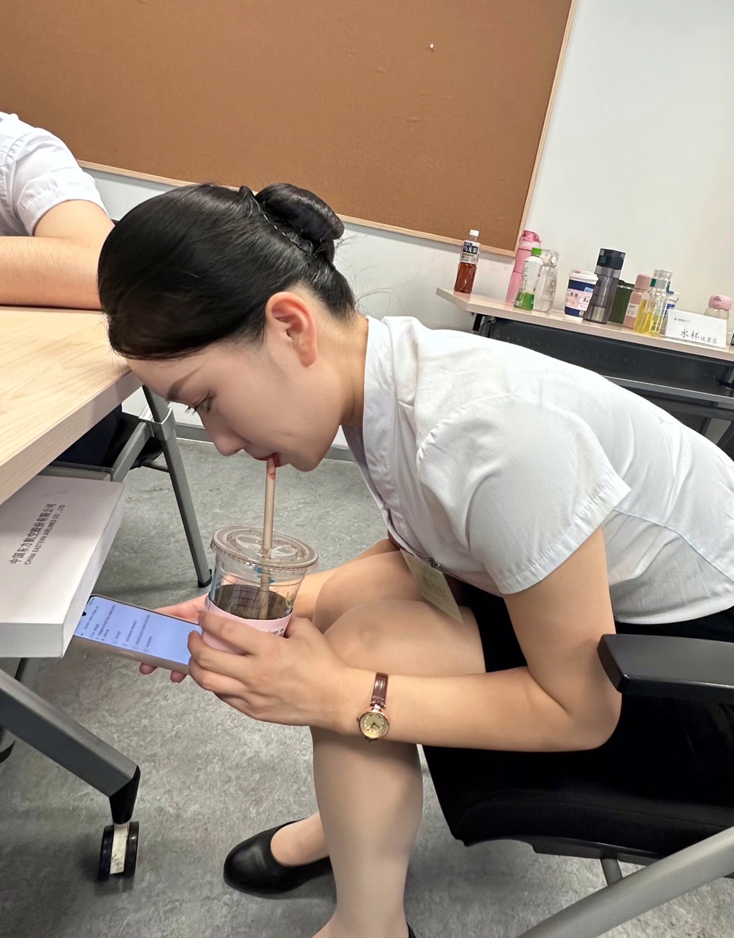 看看你们的吃货同事 ​​​