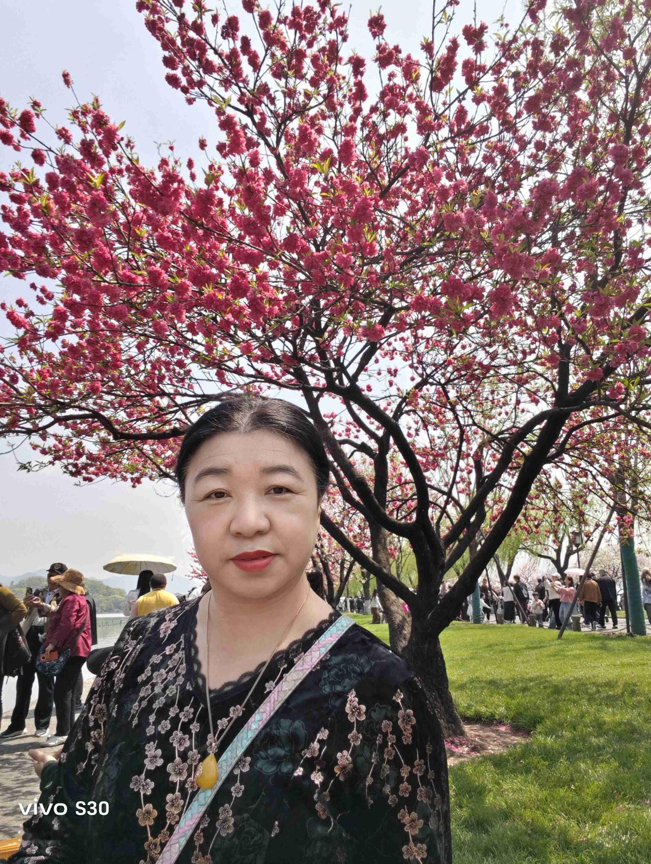 我的今日状态：😁轻松愉快
我这里的天气：☀️晴天