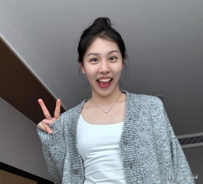 很多人把关注都放在了李月汝、王思雨和张子宇身上，却没注意到张茹的状态有多差！
世