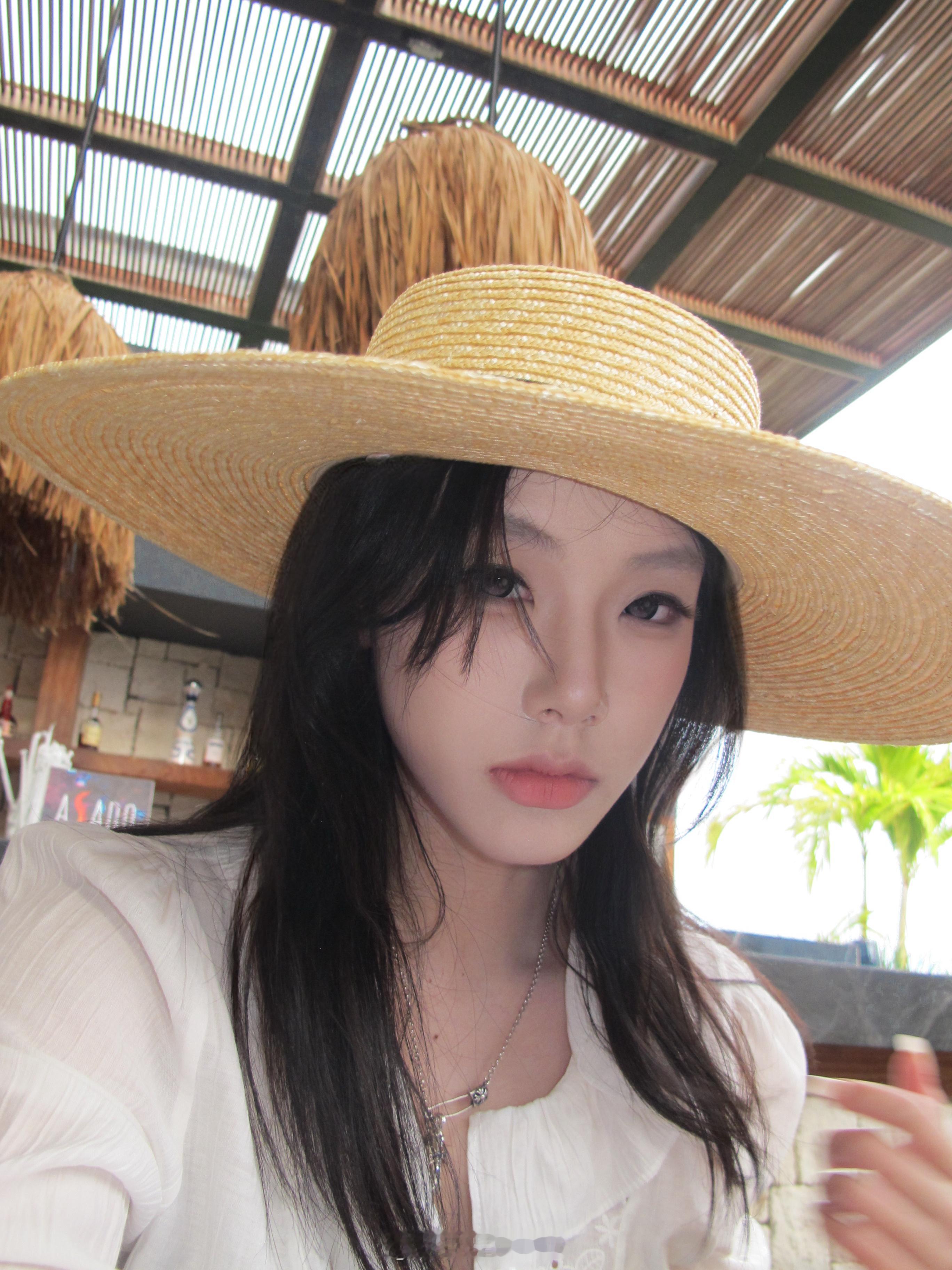 ˚₊‧꒰𓆩 ♱ 𓆪꒱ ‧₊˚ 