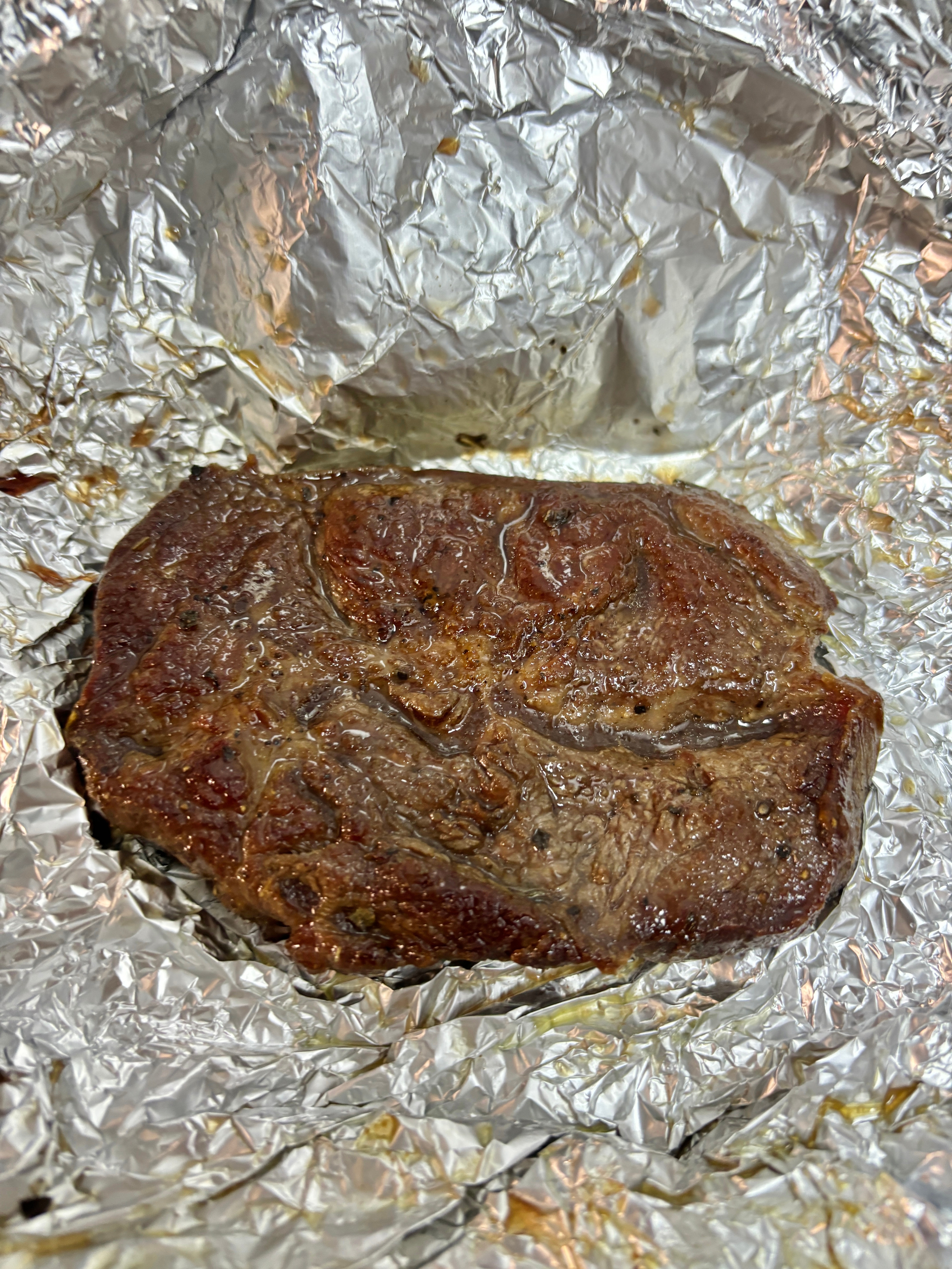 小霸宠家的牛排🥩还挺好吃的哎！ ​​​