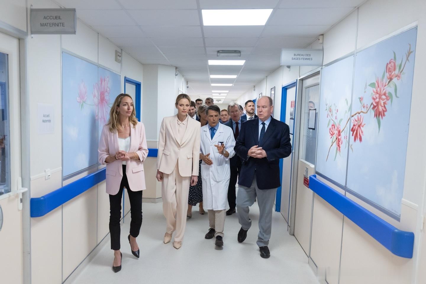 新闻 2026.4.16 摩纳哥亲王夫妇为格蕾丝王妃医院中心全翻新的妇产科大楼揭