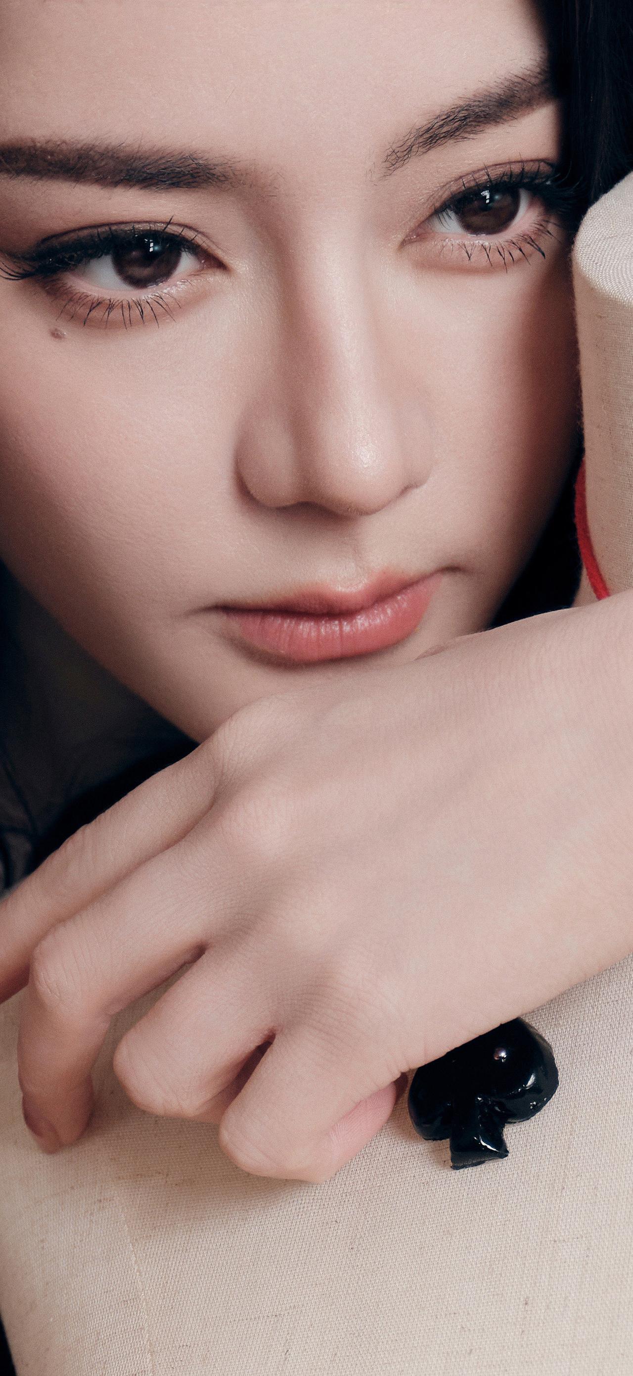 美女壁纸-第6114期-迪丽热巴