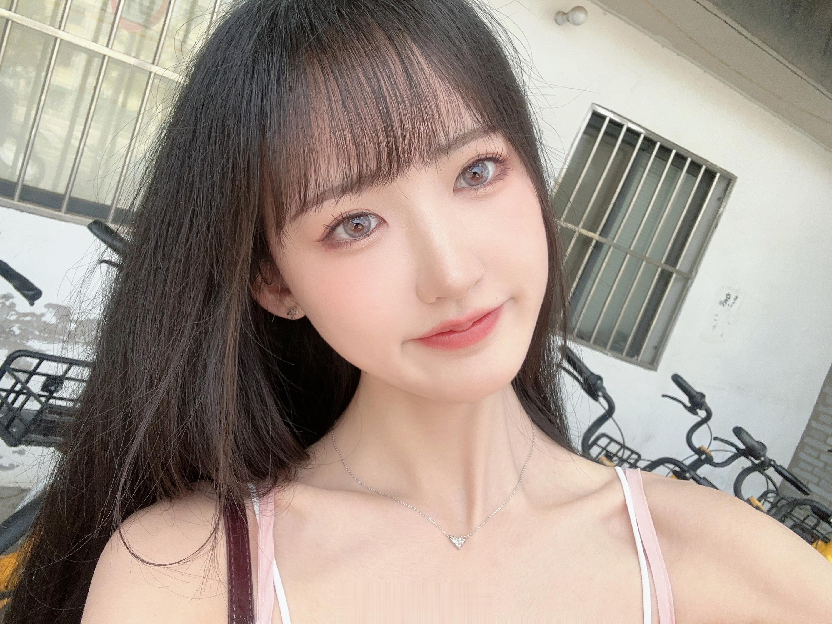 一些美女 ​​​