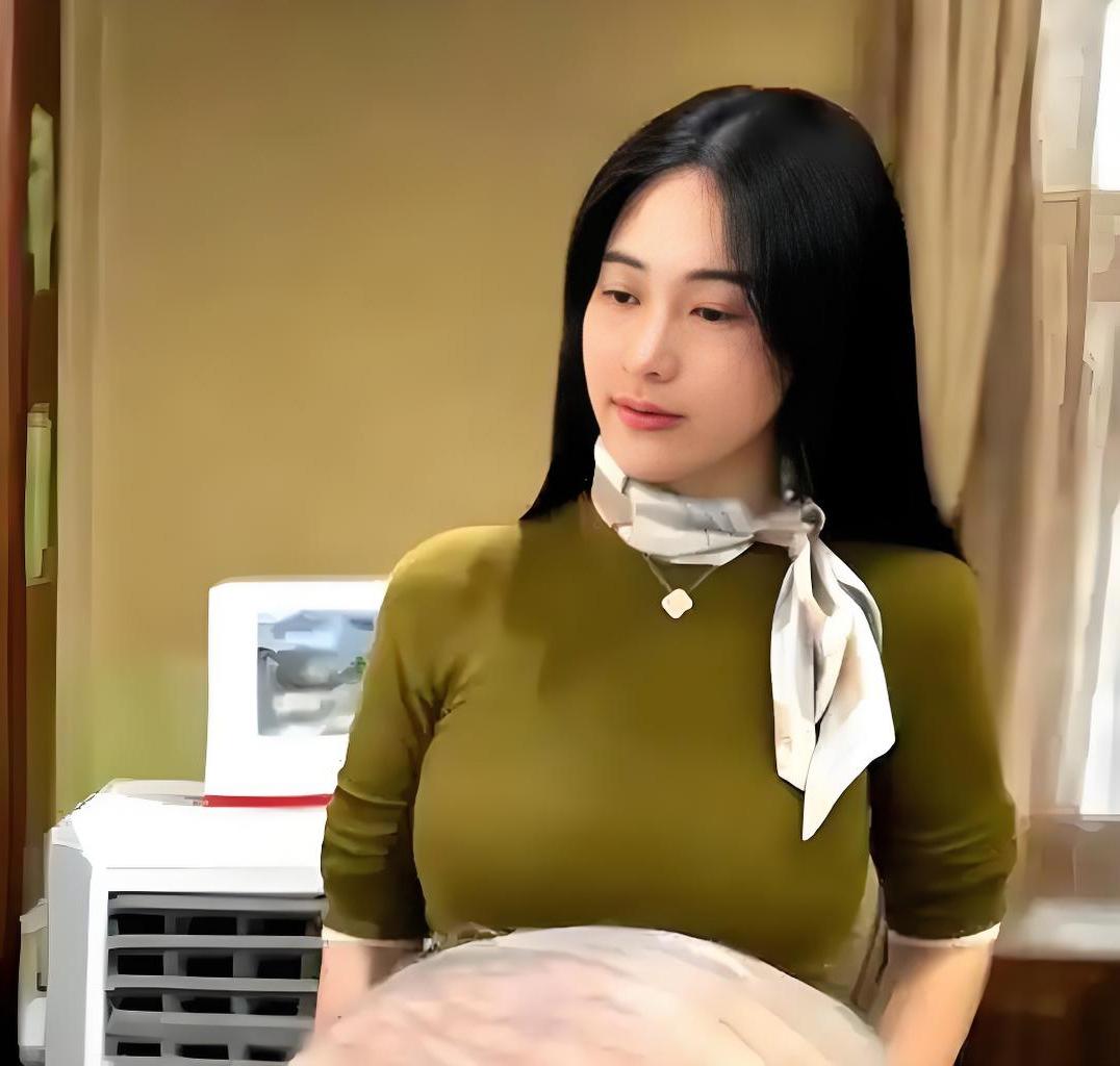 直到今天才知道范增的娇妻徐萌竟然是武汉大学毕业的高材生，难怪她不仅长得漂亮，还很