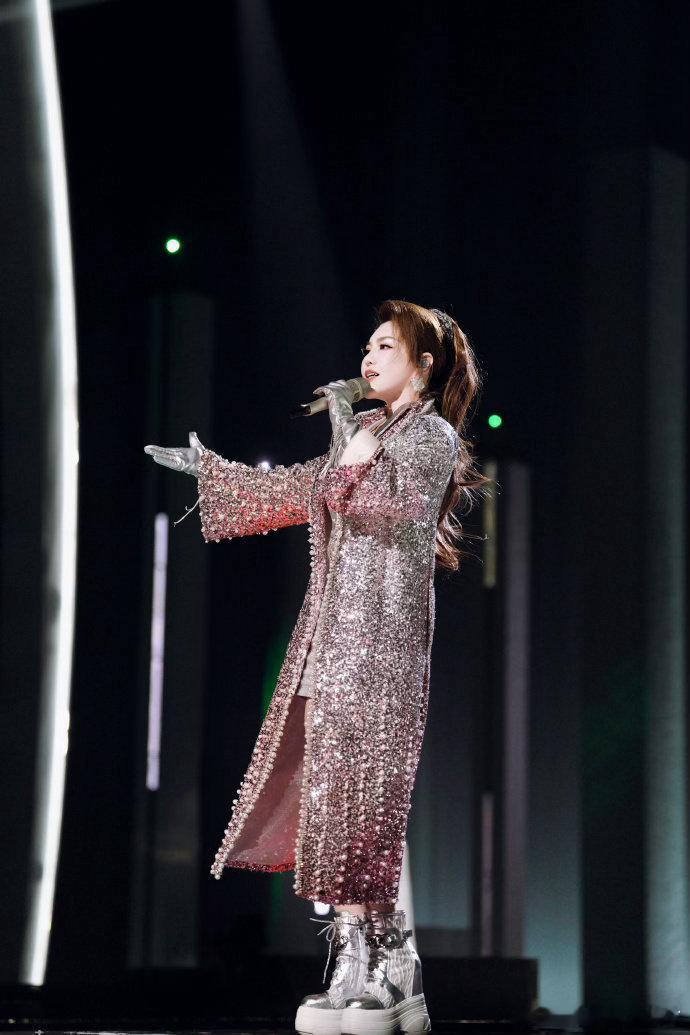 乌兰图雅团一公小考气场全开小涂鸦这个一公小考气场全开，给了我们一个大惊喜！乘风2