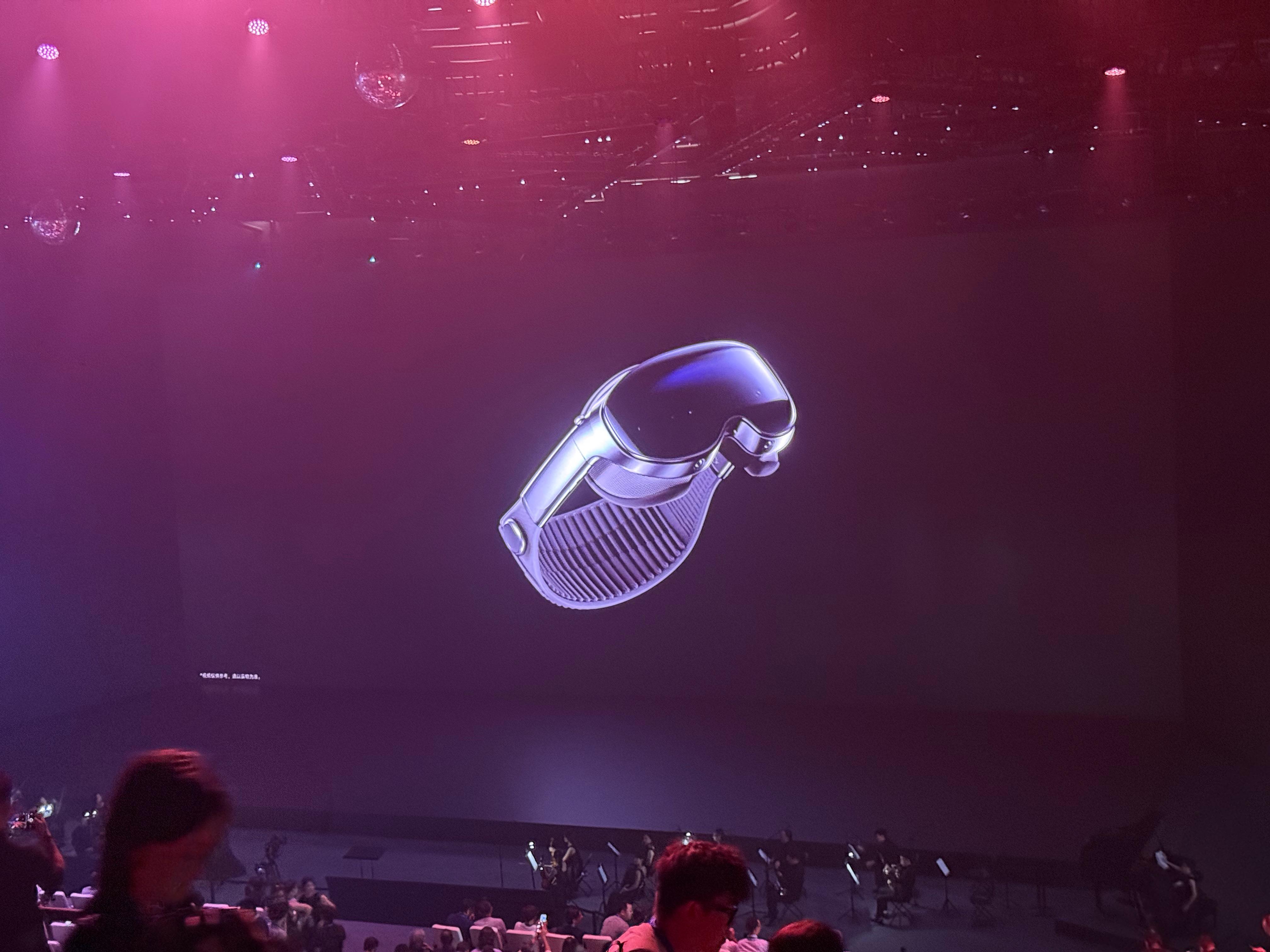 今天这个 vivo 的活动内容挺多。vivo 30周年，vivo 影像盛典，vi